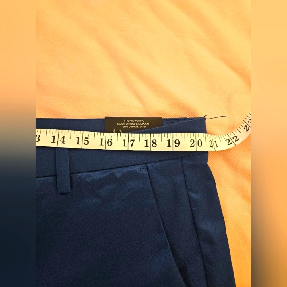 Banana Republic Flat Front Shorts‎ Navy Blue Size 40